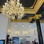 Adriano Boutique Sevilla