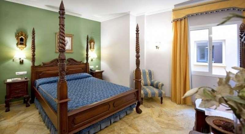 Adriano Boutique 3* Seville