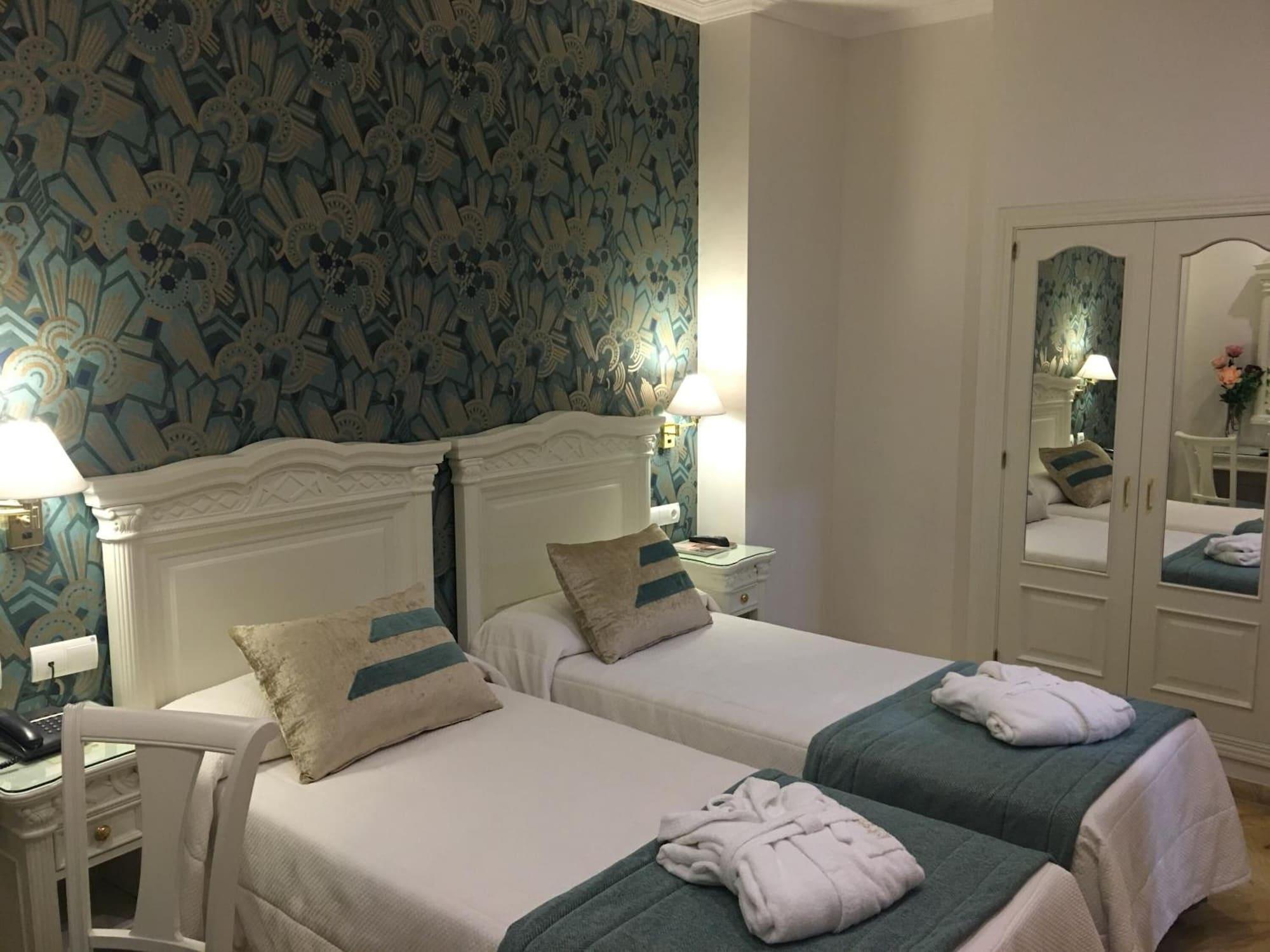 Adriano Boutique Hotel